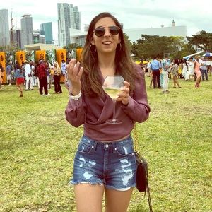 Meet your Posher, Veronica